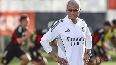 内马尔因侮辱继父被同性恋团体提告